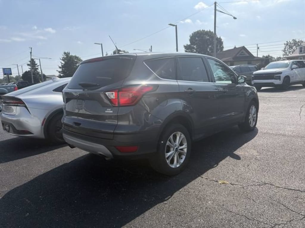Used 2019 Ford Escape SE SUV