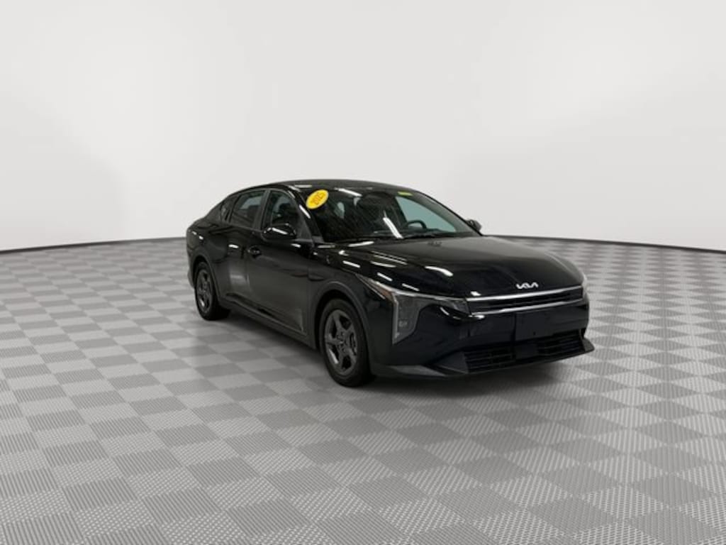 Used 2025 Kia K4 LXS Sedan