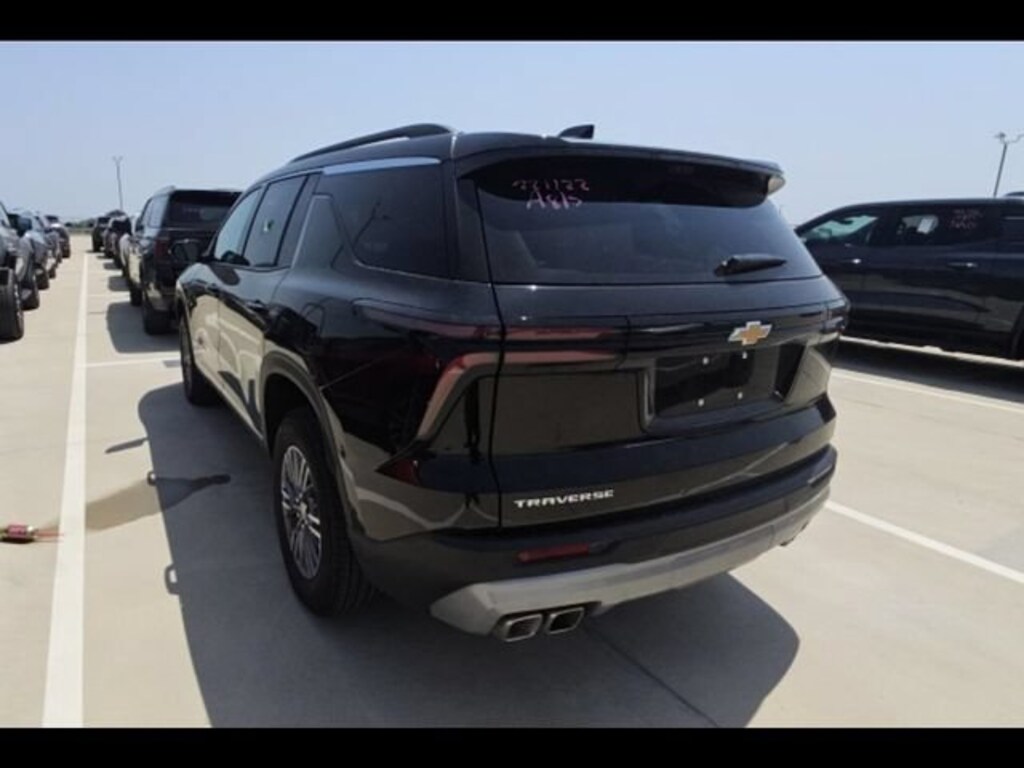 Used 2026 Chevrolet Traverse LT SUV