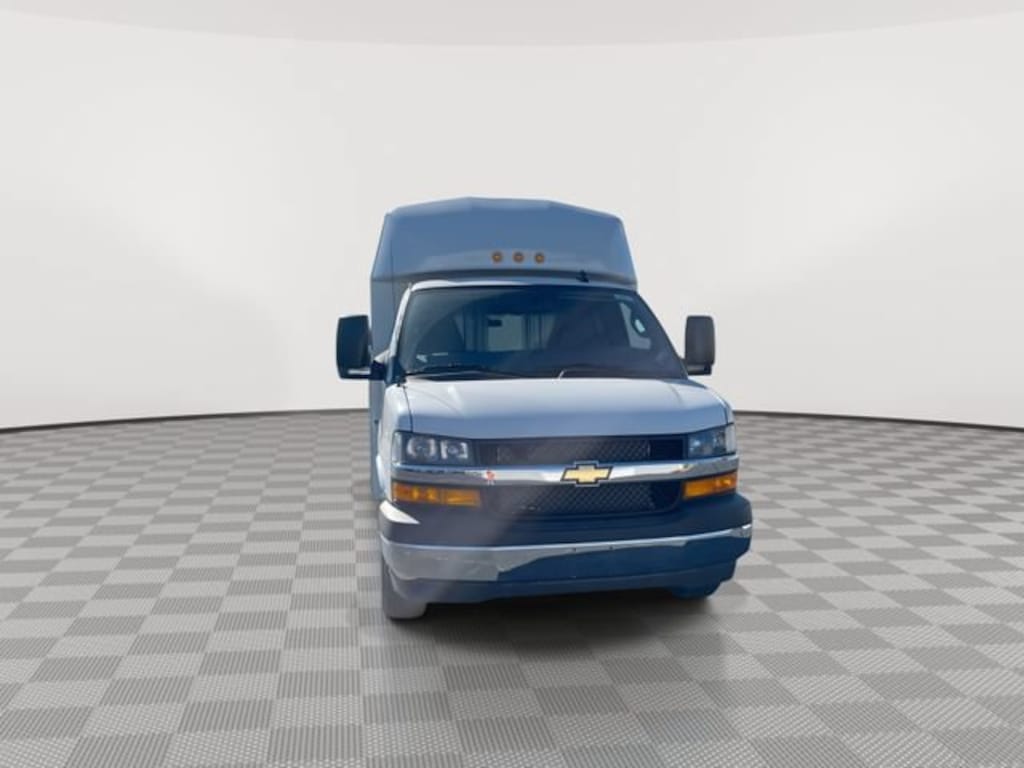 New 2025 Chevrolet Express Cutaway 3500 1WT Cutaway Van