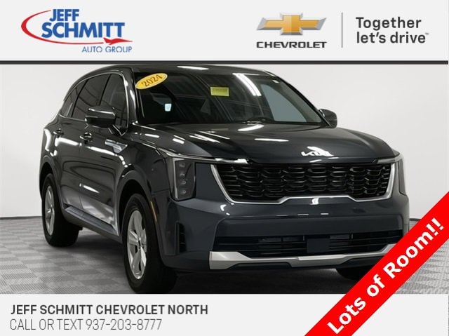 2024 Kia Sorento LX's photo