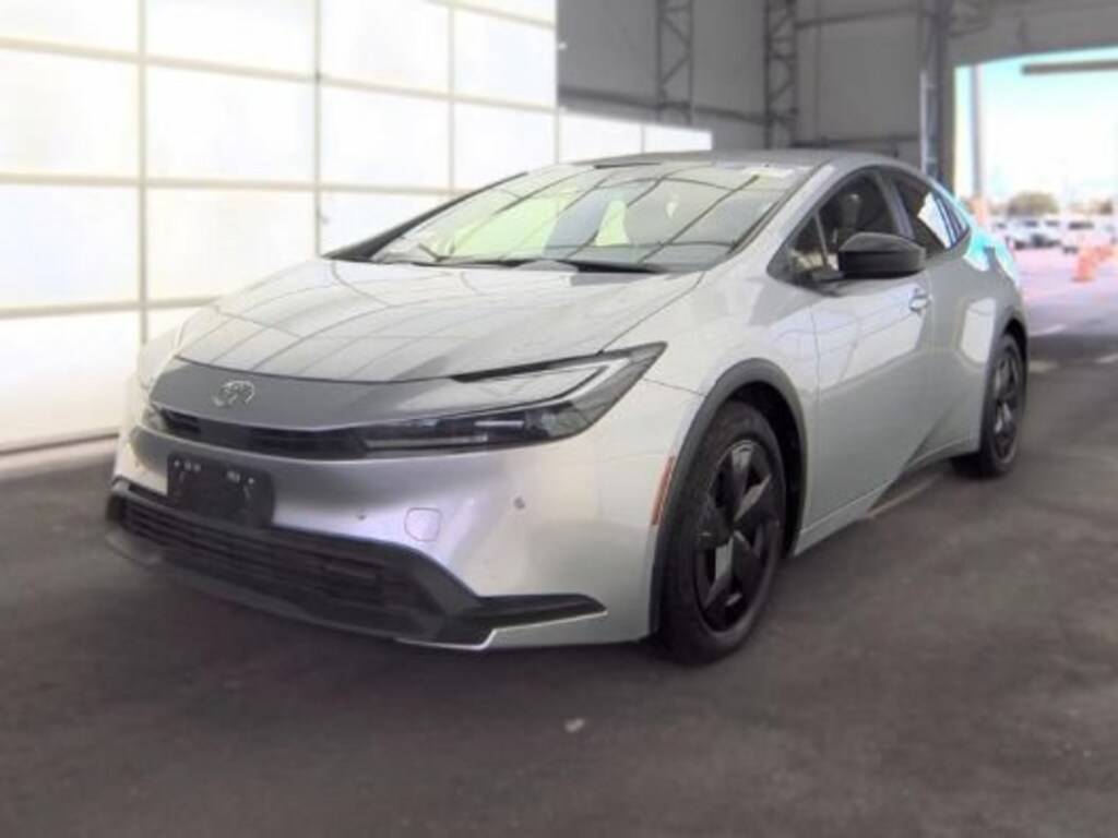 Used 2025 Toyota Prius LE