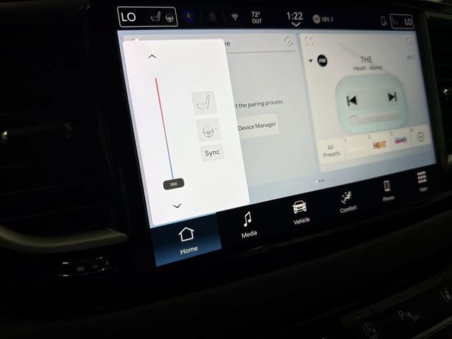 2025 Chrysler Pacifica Select - Photo 30