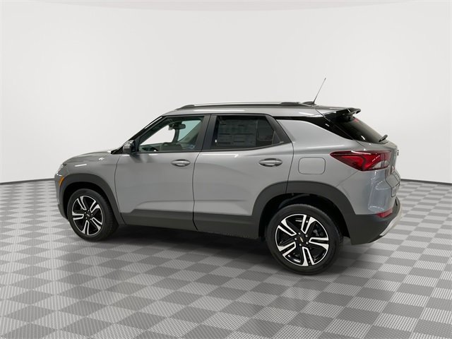 2026 Chevrolet Trailblazer LT photo 2