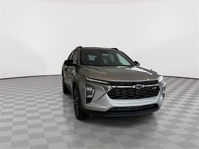 2025 Chevrolet Trax photo 3