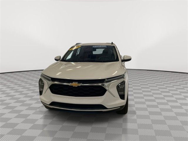 2024 Chevrolet Trax LT photo 4