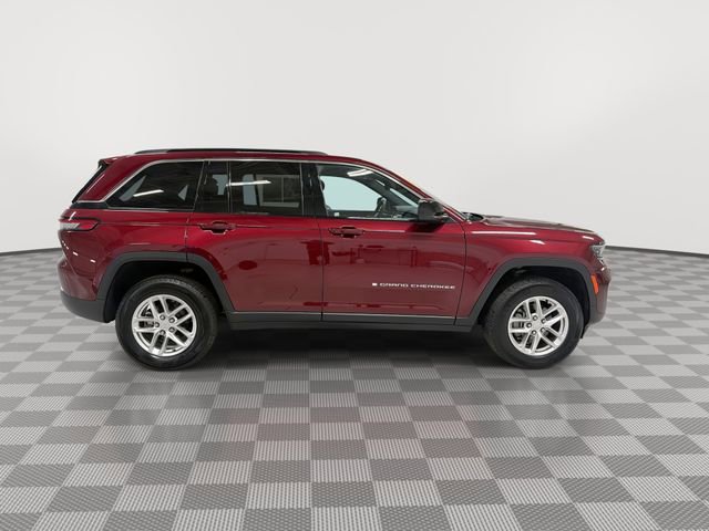 2024 Jeep Grand Cherokee Laredo - Photo 12