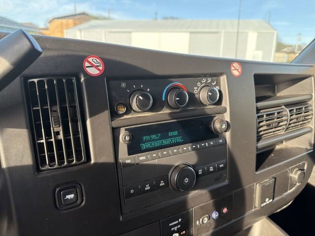2025 Chevrolet Express Cargo Work Van - Photo 21