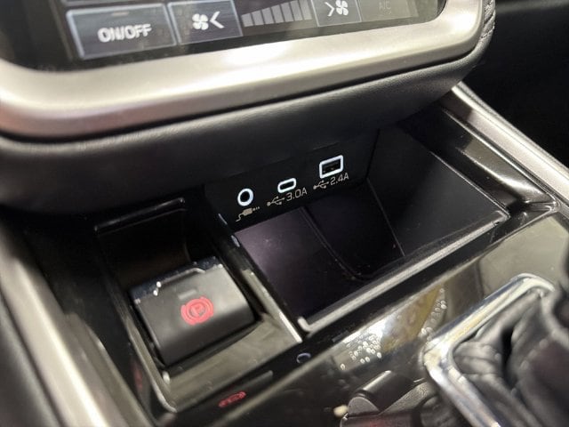2025 Subaru Outback Limited - Photo 28