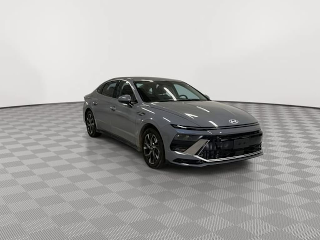 Used 2025 Hyundai Sonata SEL Sedan