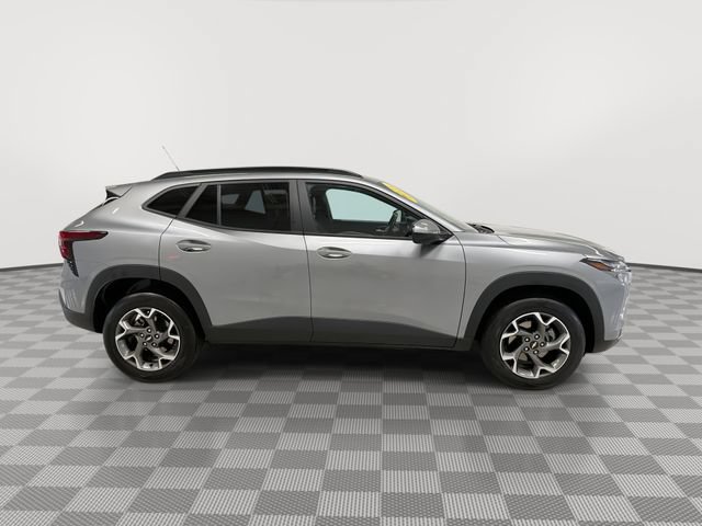 2025 Chevrolet Trax LT - Photo 15