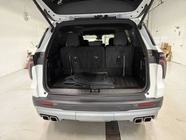 2026 Chevrolet Traverse LT - Photo 17