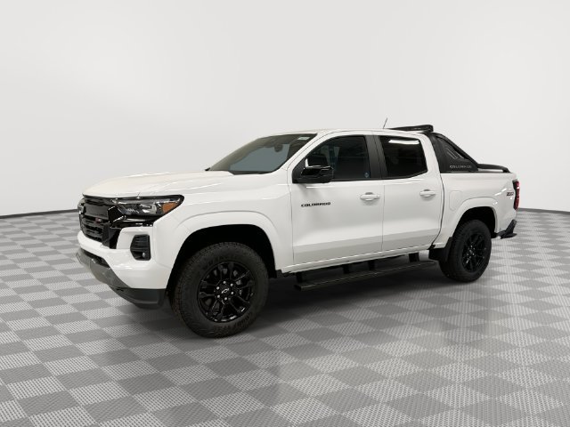 2026 Chevrolet Colorado Z71 - Photo 8