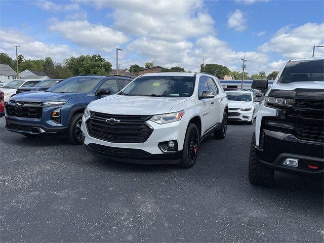 2021 Chevrolet Traverse Premier photo 2
