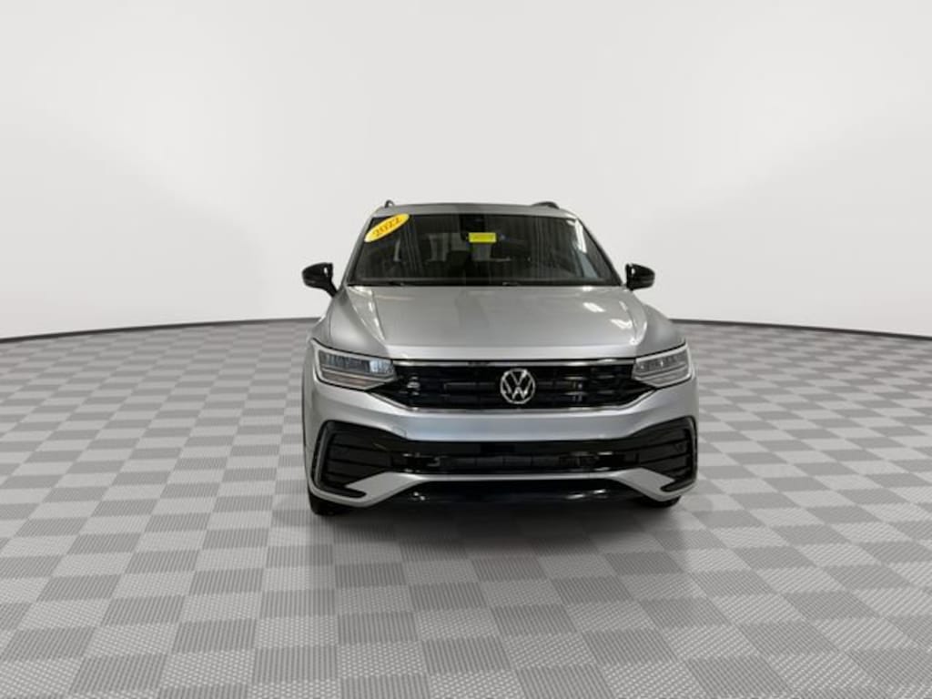Used 2022 Volkswagen Tiguan 2.0T SE R-Line Black SUV