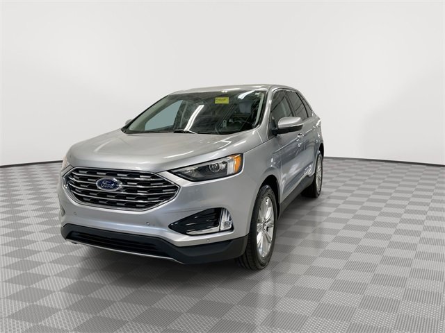 2024 Ford Edge Titanium photo 4