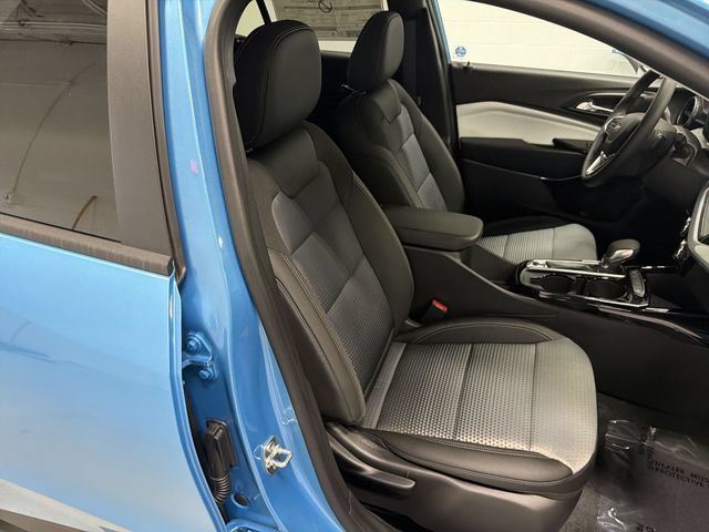 2026 Chevrolet Trax LT - Photo 18