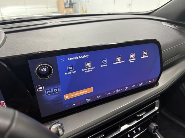 2026 Chevrolet Traverse LT - Photo 33