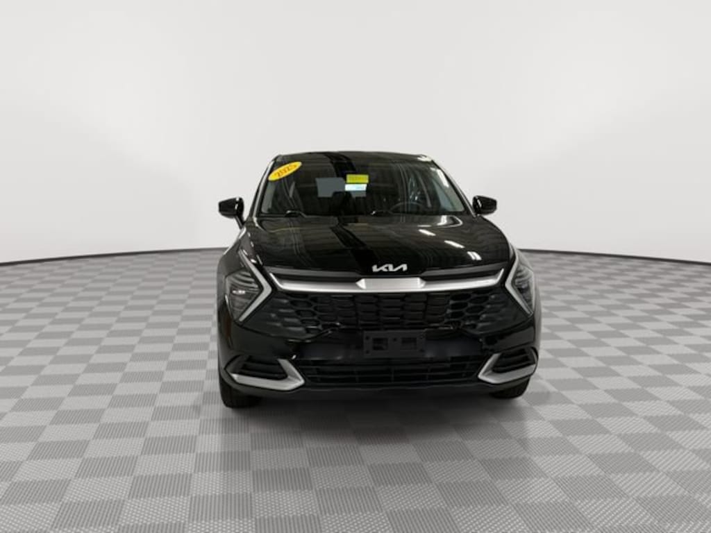 Used 2025 Kia Sportage LX SUV