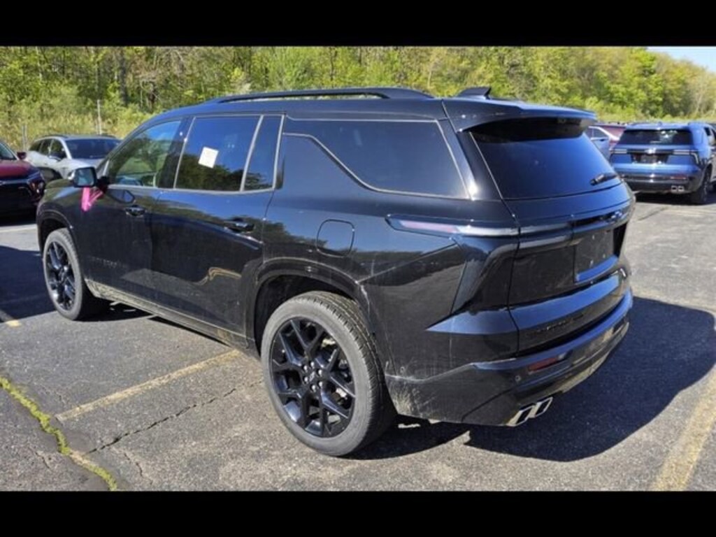 Used 2024 Chevrolet Traverse RS SUV
