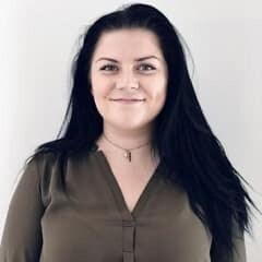 Staff member Ashley Clouse from da4d7650ad92