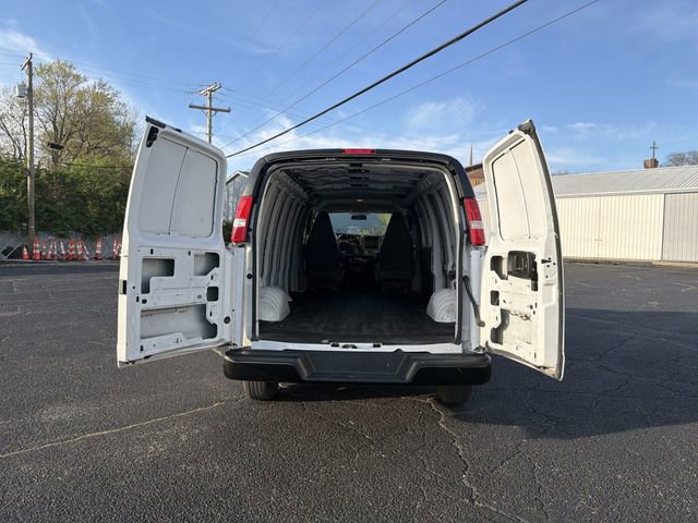 2025 Chevrolet Express Cargo Work Van - Photo 15