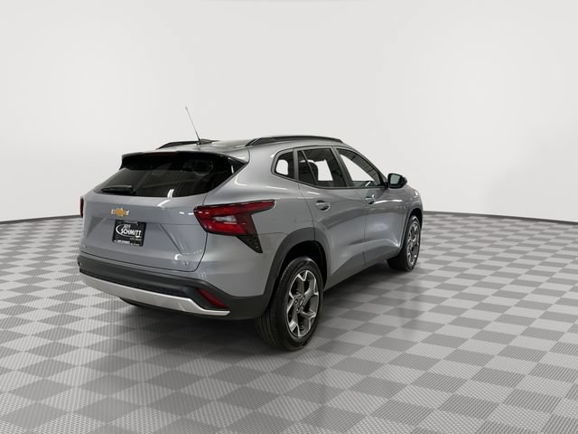 2025 Chevrolet Trax LT - Photo 13