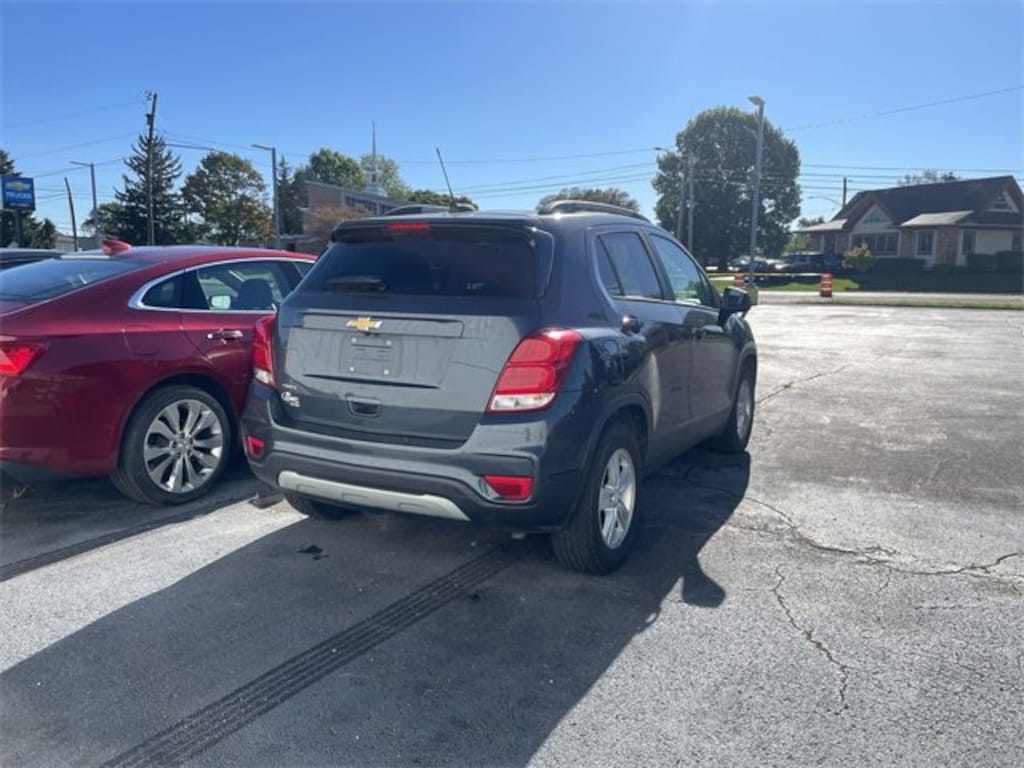 Used 2021 Chevrolet Trax LT SUV