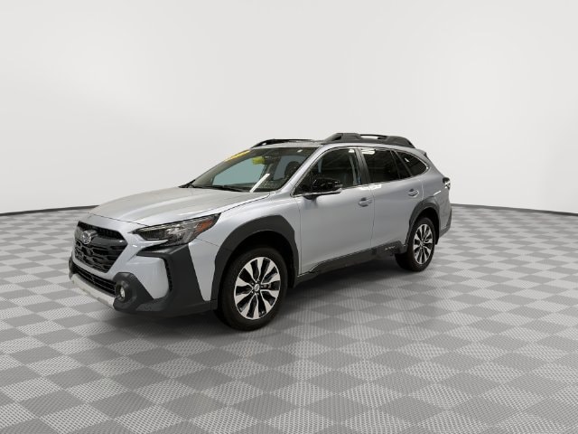 2025 Subaru Outback Limited - Photo 8