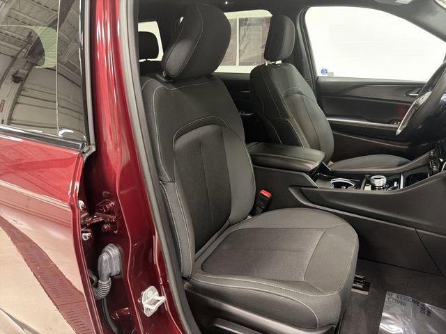 2024 Jeep Grand Cherokee Laredo - Photo 18