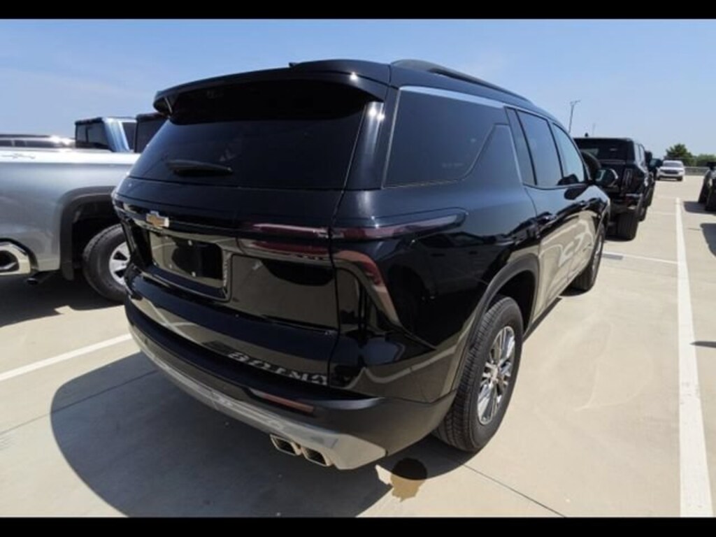 Used 2026 Chevrolet Traverse LT SUV