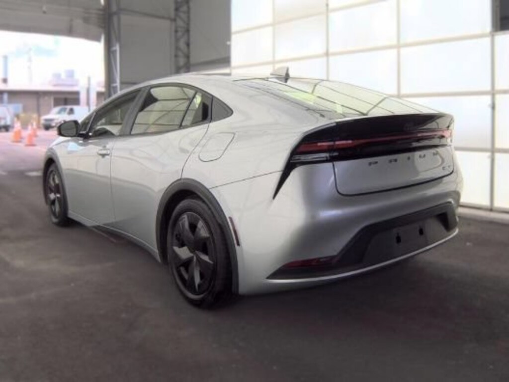 Used 2025 Toyota Prius LE