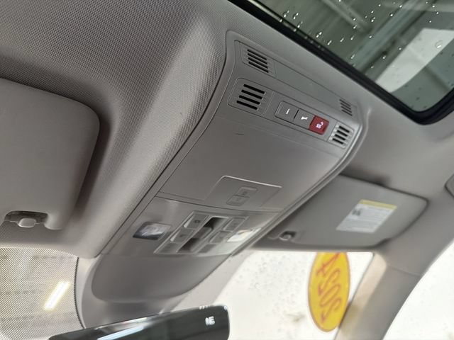 2024 Volkswagen Taos SEL - Photo 30