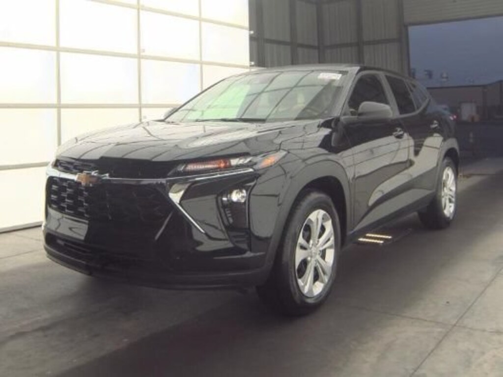 Used 2026 Chevrolet Trax LS SUV