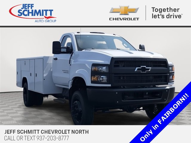 2024 Chevrolet Silverado 4500 Medium Duty Chassis Cab Work Truck's photo
