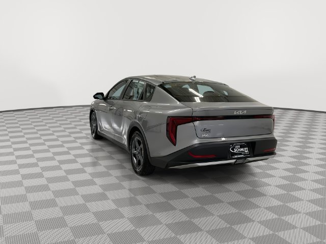 2025 Kia K4 LXS - Photo 9