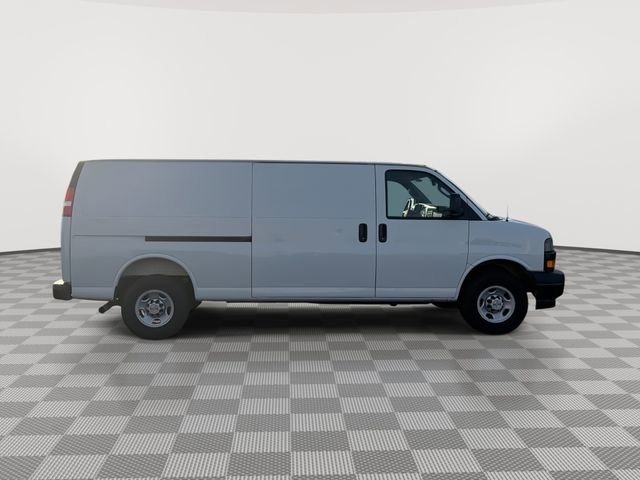 2025 Chevrolet Express Cargo Work Van - Photo 12
