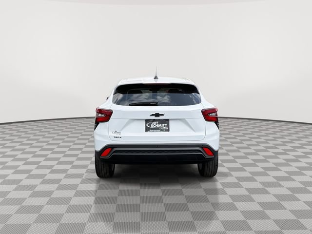 2026 Chevrolet Trax LS - Photo 9