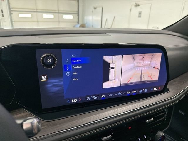 2026 Chevrolet Suburban Premier - Photo 29