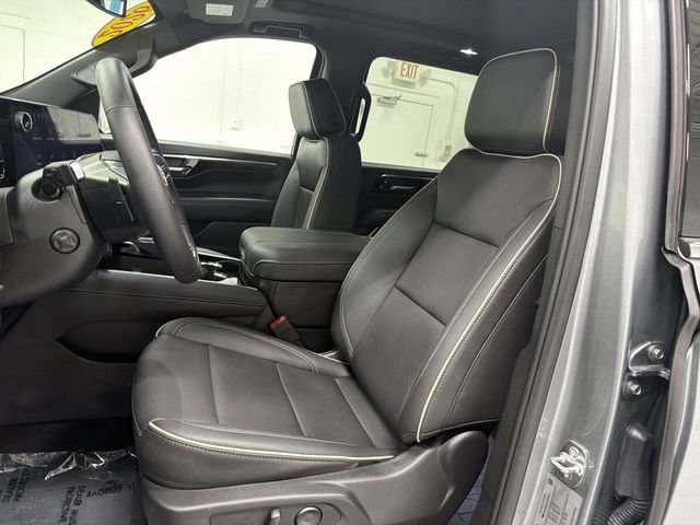 2026 Chevrolet Suburban Premier - Photo 22
