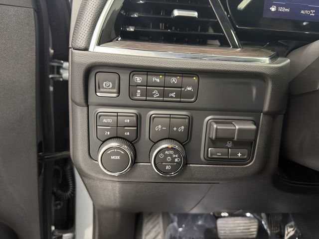 2026 Chevrolet Suburban Premier - Photo 32