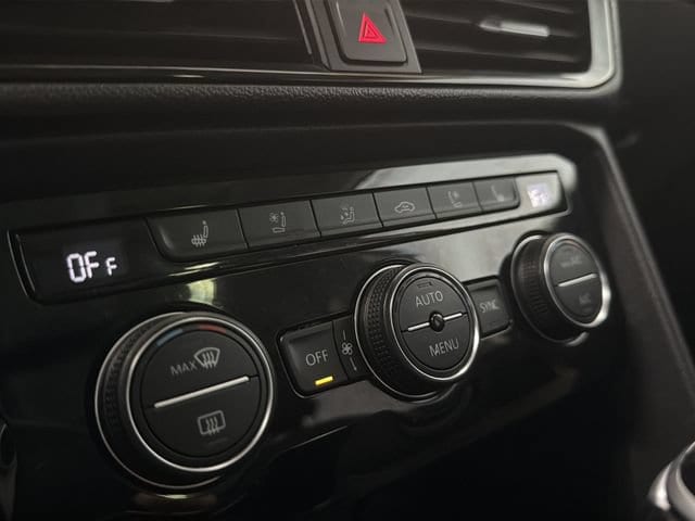2024 Volkswagen Taos SEL - Photo 29