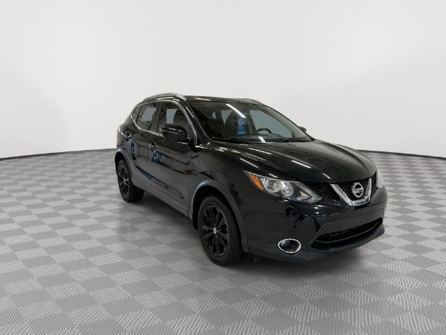 Used 2017 Nissan Rogue Sport SV with VIN JN1BJ1CR7HW119083 for sale in Beavercreek, OH
