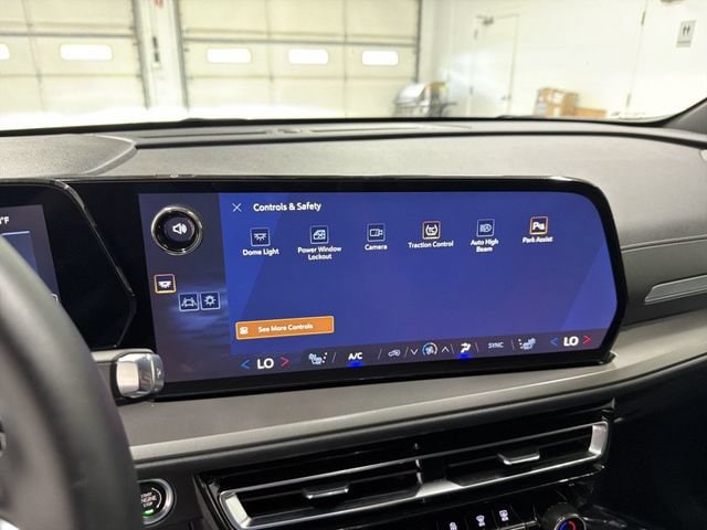 2026 Chevrolet Traverse LT - Photo 32