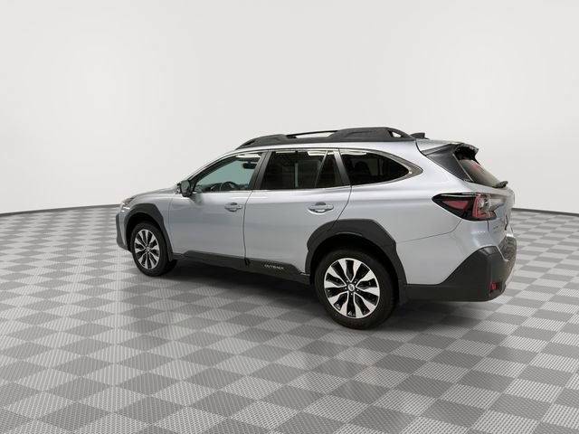 2025 Subaru Outback Limited - Photo 10