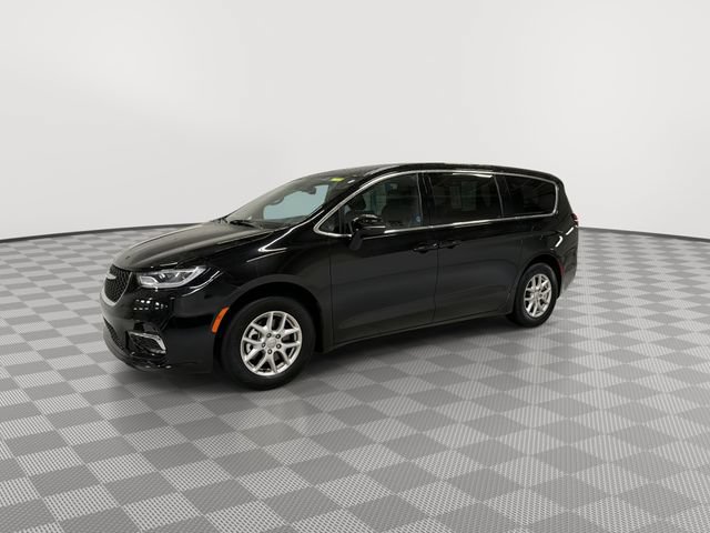 2025 Chrysler Pacifica Select - Photo 6