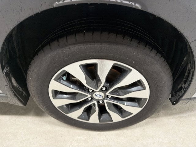 2025 Subaru Outback Limited - Photo 17