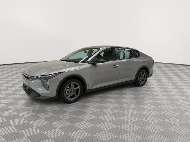 2025 Kia K4 LXS - Photo 6