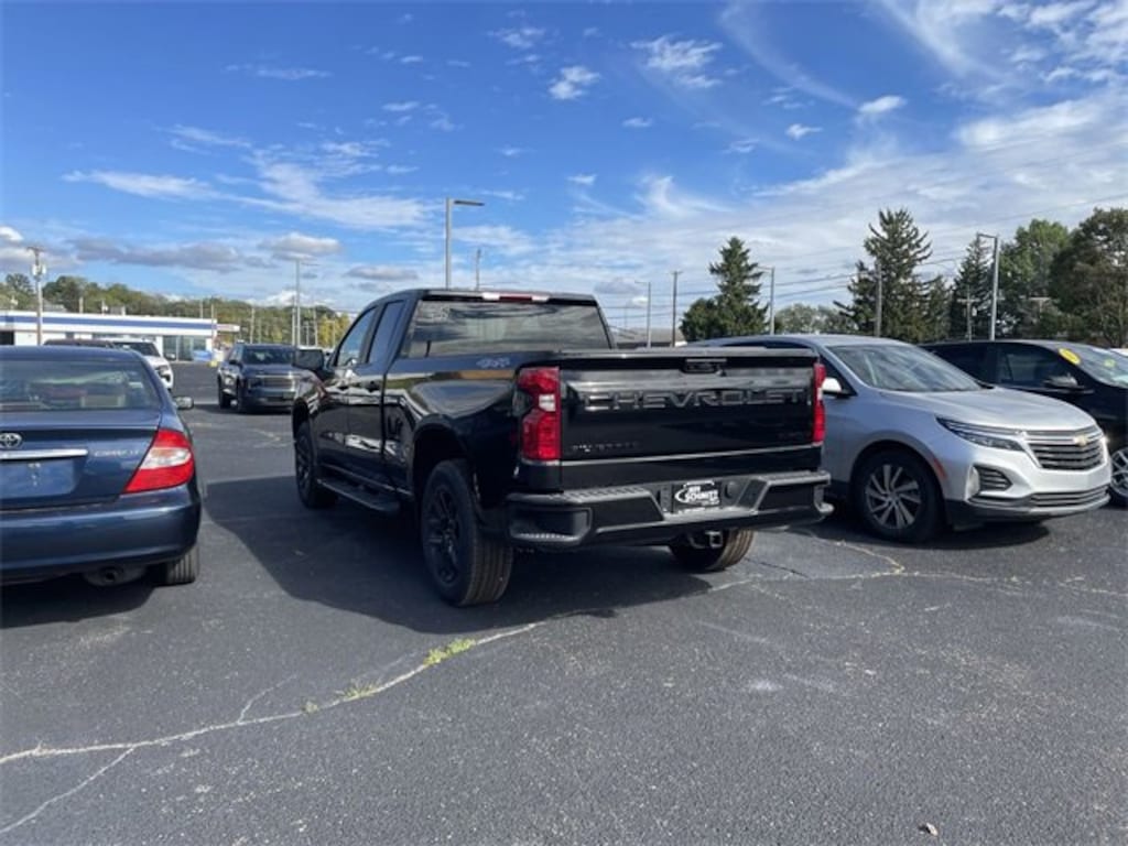 New 2026 Chevrolet Silverado 1500 Custom Truck