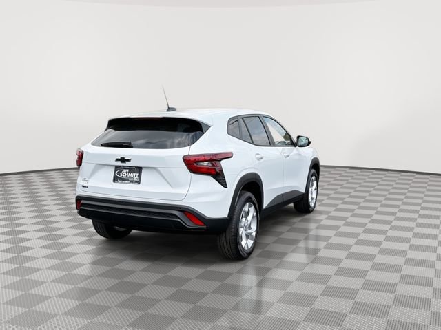 2026 Chevrolet Trax LS - Photo 10